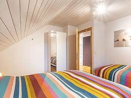 Quiet Villa with Hot Tub & Sauna