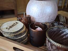 Quiet Villa with Hot Tub & Sauna