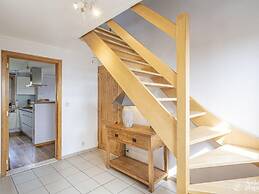 Quiet Villa with Hot Tub & Sauna