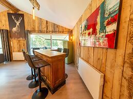 Lush Chalet Near Lake of Butgenbach