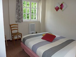 Gorgeous Apartment in Bohon With Garden