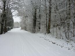 Gorgeous Apartment in Bohon With Garden