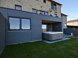 Luxurious Cottage in Aywaille with Sauna & Hot Tub