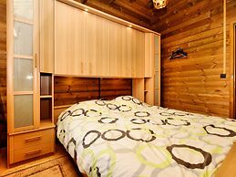 Cozy Chalet in Ardennes With Fenced Garden & Covered Terrace