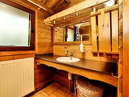 Cozy Chalet in Ardennes With Fenced Garden & Covered Terrace