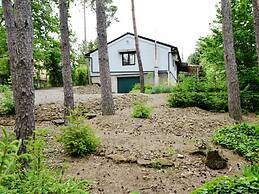Cozy Chalet in Ardennes With Fenced Garden & Covered Terrace