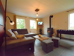 Elegant Child Friendly Villa in Berismenil near Forest