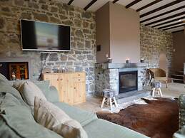 Quaint Holiday Home in Falaen