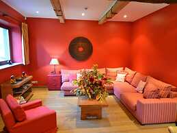 Holiday Home in Mettet With Garden