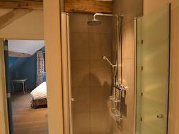 Holiday Home in Mettet With Garden