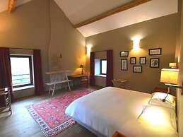 Holiday Home in Mettet With Garden