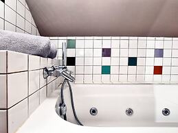 Tranquil Holiday Home in Mont With Bubble Bath