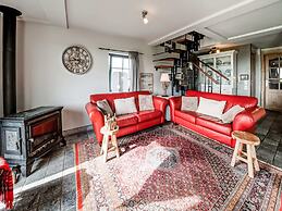 Petit Wilogne Holiday Home in Mont