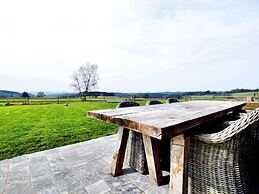 Tranquil Holiday Home in Mont With Bubble Bath