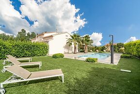 Villa in Occitanie With Private Pool