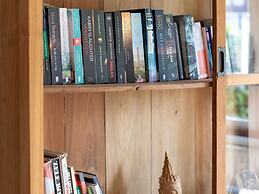 Charming Villa With Indoor Swimming Pool, Near the Beach and Town Cent