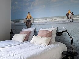 Charming Villa With Indoor Swimming Pool, Near the Beach and Town Cent