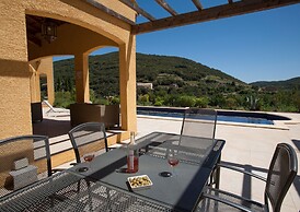 Roquebrun Villa With Pool