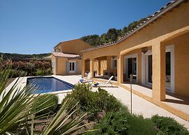 Roquebrun Villa With Pool
