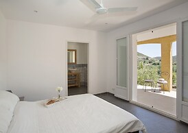 Roquebrun Villa With Pool