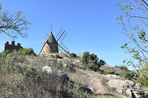 Roquebrun Villa With Pool