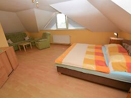 Comfortable Detached House With Large Garden