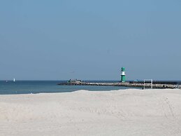 Quaint Holiday Home in Diedrichshagen near Sea Beach