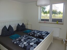 Quaint Holiday Home in Diedrichshagen near Sea Beach
