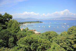 Scenic Villa in Cannes With Private Pool