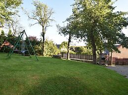 Authentic Holiday Home with Garden near Trutnov