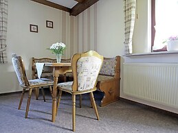 Charming Apartment With Balcony, Garden, BBQ, Parking, Heating