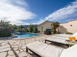 Spa Oasis Near Canal du Midi