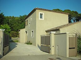Spacious Villa With Pool