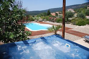 Stylish Family Villa in Felines
