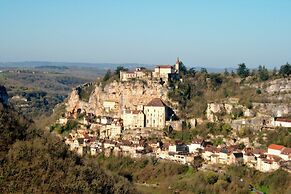 Holiday Home in Dordogne With Pool