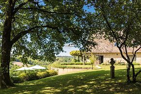 Holiday Home in Dordogne With Pool