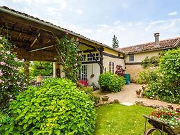 Holiday Home in Charente With Pool