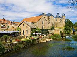 Holiday Home in Charente With Pool