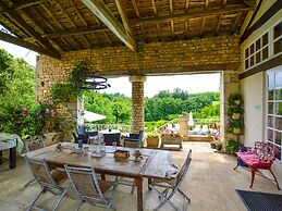Holiday Home in Charente With Pool