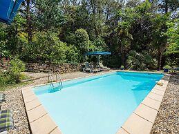 Peaceful Poolside Retreat