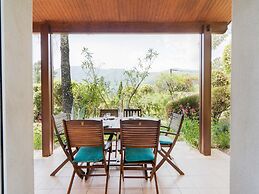 Peaceful Poolside Retreat
