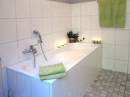 Quaint Apartment with Balcony in Bad Pyrmont near River