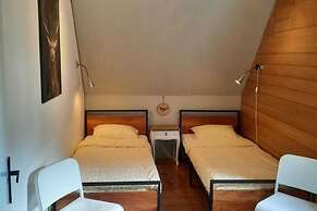 Spacious Apartment in Rattlar near Forest