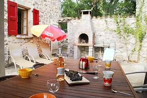 Hilltop Stay Near Beaulieu