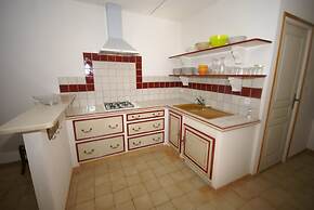 Hilltop Stay Near Beaulieu