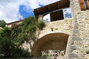 Hilltop Stay Near Beaulieu