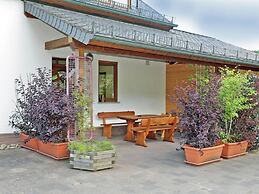Comfortable Holiday Home in Quiet