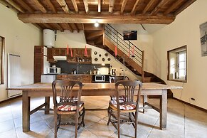 Riverside Retreat in Lantheuil
