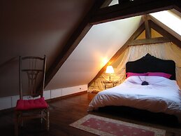 Riverside Retreat in Lantheuil