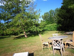 Riverside Retreat in Lantheuil
